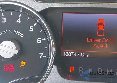 2013 Ford F-150 Platinum z USA, uszkodzony, nr VIN 1FTFW1ET4DFA23625